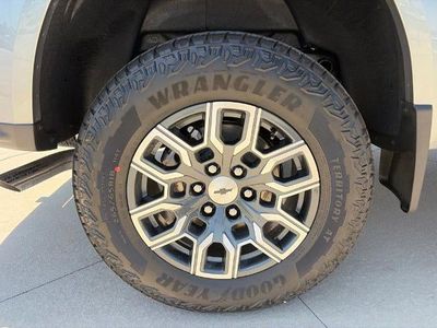 2026 Chevrolet Colorado — photo 11 view