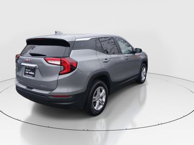 2024 GMC Terrain — photo 7 view