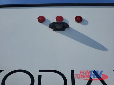 2026 Dutchmen RV Kodiak — rear three-quarter view