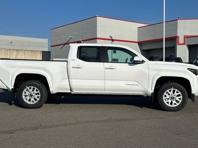 2026 Toyota Tacoma — photo 8 view