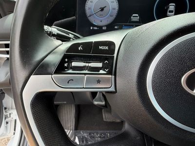 2025 Hyundai Elantra — photo 23 view