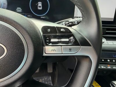 2025 Hyundai Elantra — photo 24 view