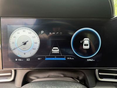 2025 Hyundai Elantra — photo 21 view