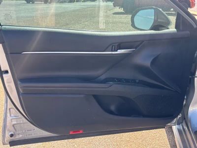 2020 Toyota Camry - Photo 6