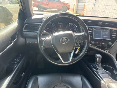 2020 Toyota Camry - Photo 2