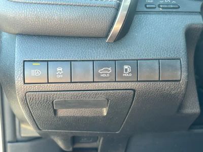 2020 Toyota Camry - Photo 24