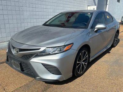 2020 Toyota Camry - Photo 1