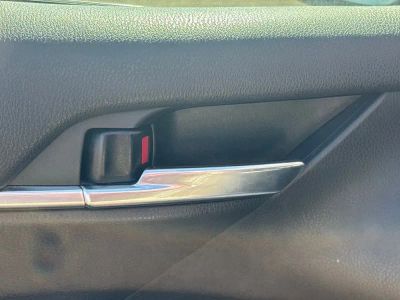 2020 Toyota Camry - Photo 8
