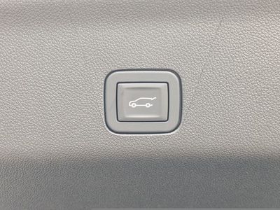 2026 Chevrolet Suburban — photo 14 view