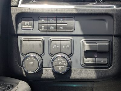 2026 Chevrolet Suburban — photo 21 view