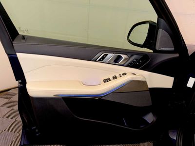2021 BMW X5 M50i — photo 11 view