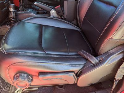 2019 Jeep Wrangler - Photo 17