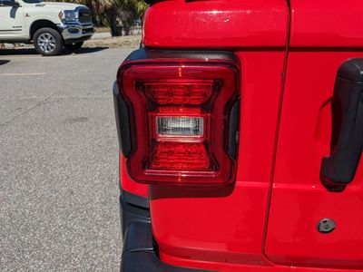 2019 Jeep Wrangler - Photo 8