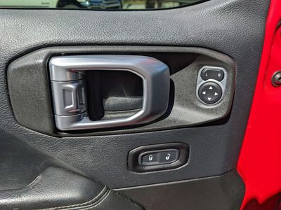 2019 Jeep Wrangler - Photo 16
