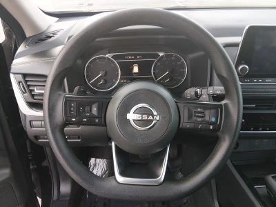2024 Nissan Rogue — photo 12 view