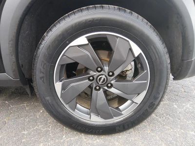 2024 Nissan Rogue — photo 10 view