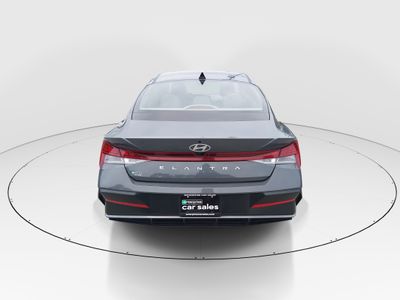 2025 Hyundai Elantra - Photo 6