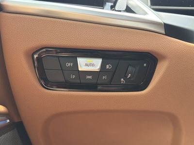 2025 BMW 3 Series - Photo 25