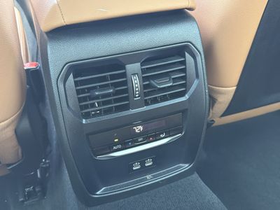 2025 BMW 3 Series - Photo 16