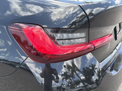 2025 BMW 3 Series - Photo 10
