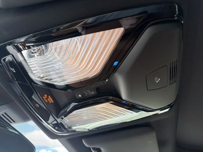2025 BMW 3 Series - Photo 35