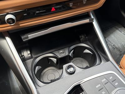 2025 BMW 3 Series - Photo 29