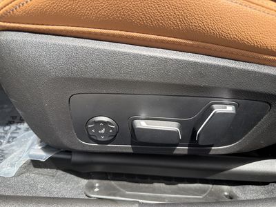 2025 BMW 3 Series - Photo 22