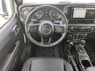 2024 Jeep Wrangler - Photo 15