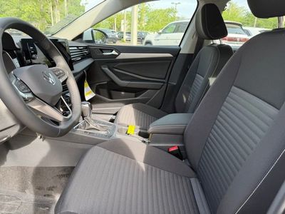 2026 Volkswagen Jetta - Photo 15