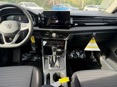 2026 Volkswagen Jetta - Photo 9