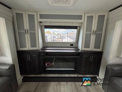 2025 Keystone RV Alpine — photo 20 view