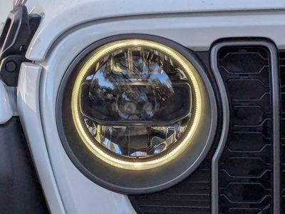 2026 Jeep Wrangler — photo 9 view