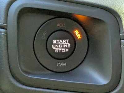 2026 Jeep Wrangler — photo 27 view