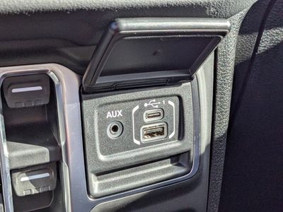 2026 Jeep Wrangler — photo 22 view