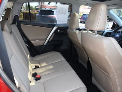 2015 Toyota RAV4 - Photo 20