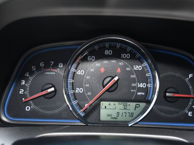 2015 Toyota RAV4 - Photo 15