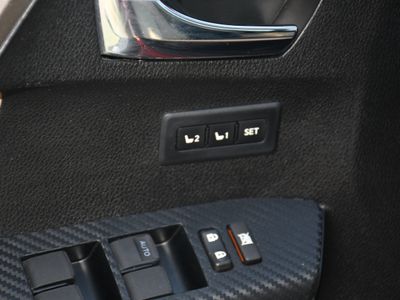 2015 Toyota RAV4 - Photo 12