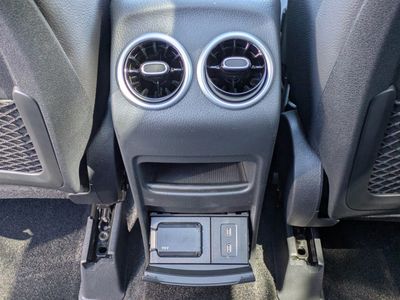 2026 Mercedes-Benz GLB — photo 15 view
