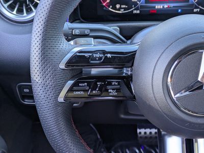 2026 Mercedes-Benz GLB — photo 17 view