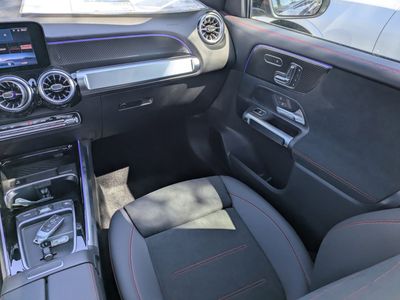 2026 Mercedes-Benz GLB — photo 20 view