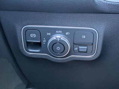 2026 Mercedes-Benz GLB — photo 27 view