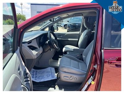 2018 Toyota Sienna - Photo 10