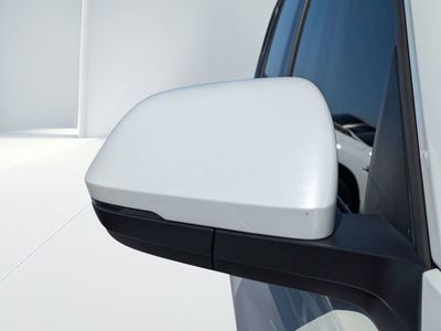 2023 Volkswagen Atlas — photo 8 view