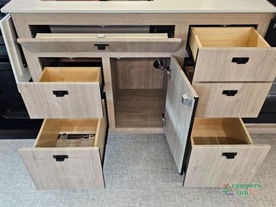 2026 Grand Design Lineage Series F — photo 28 view