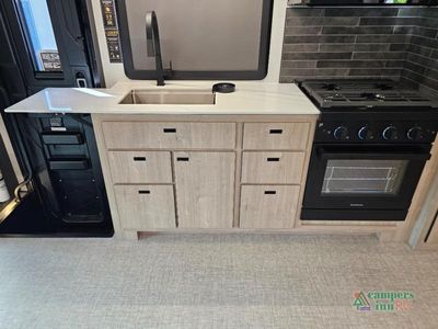 2026 Grand Design Lineage Series F — photo 21 view