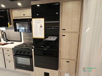 2026 Grand Design Lineage Series F — photo 32 view