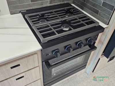 2026 Grand Design Lineage Series F — photo 25 view