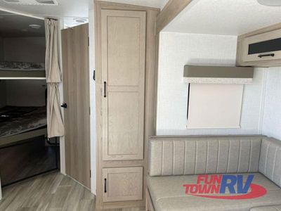 2024 Forest River RV Flagstaff — photo 22 view