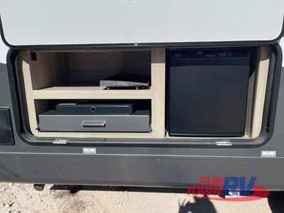 2024 Forest River RV Flagstaff — photo 7 view