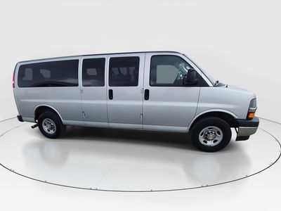 2024 Chevrolet Express Passenger - Photo 8